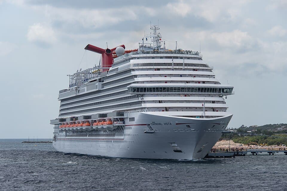 Carnival Vista cruise ship in Willemstad, Curaçao