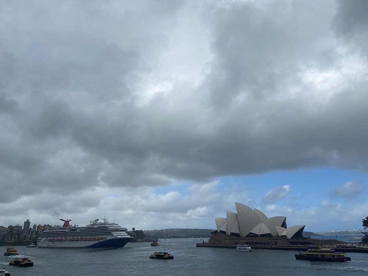 Carnival Splendor cruise ship departing Sydney Harbour