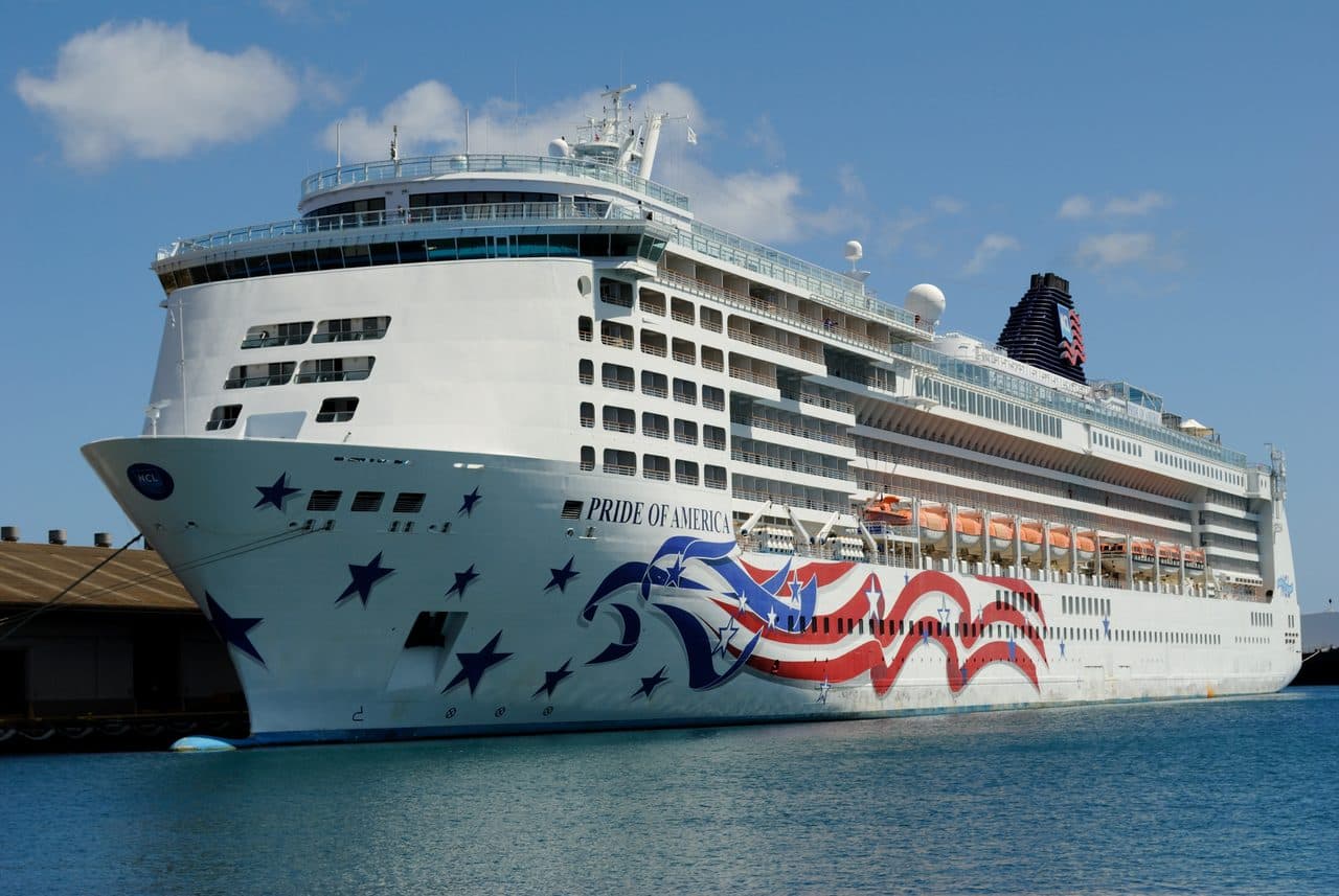 Pride of America docked in Honolulu, Hawaii