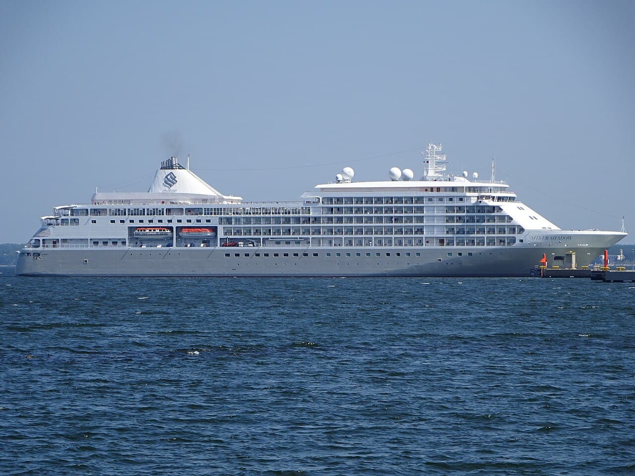 Silver Shadow departing Tallinn