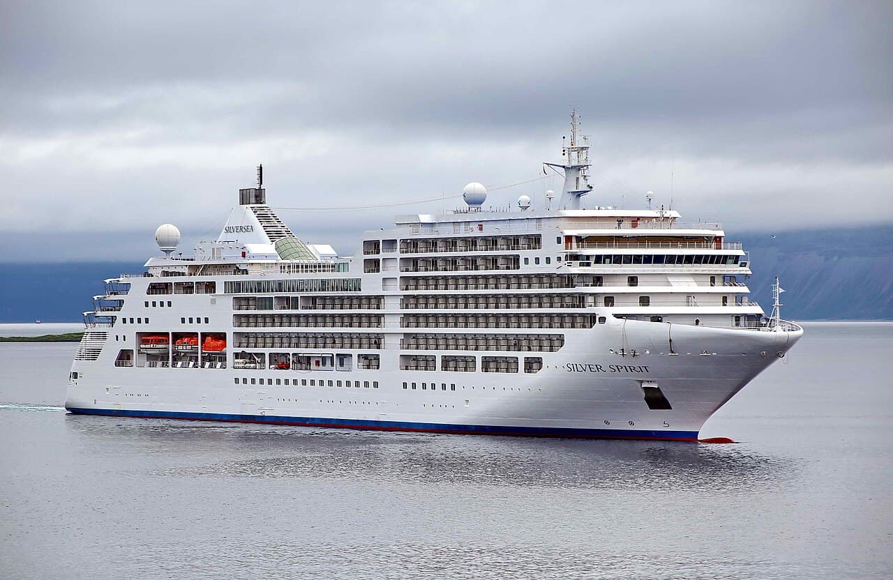 Silver Spirit at sea