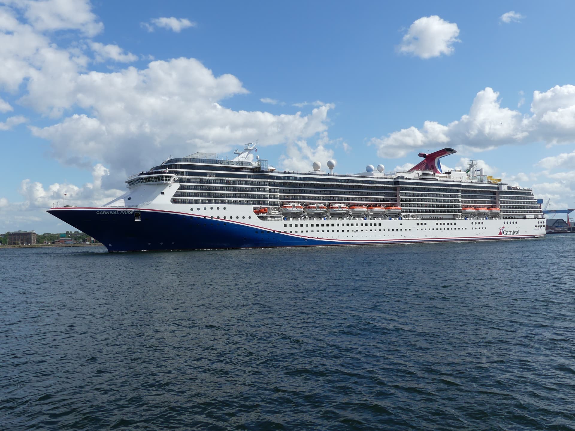 Carnival Pride departing Kiel, Germany